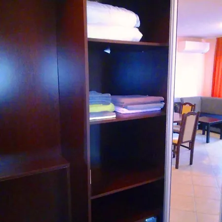 Apartment Pomorie * Ahyolu